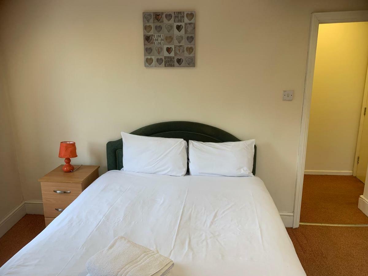 شقة Adelaide House لوتون المظهر الخارجي الصورة